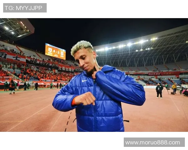 全球足球明星风采展示各国球员成就与魅力解析